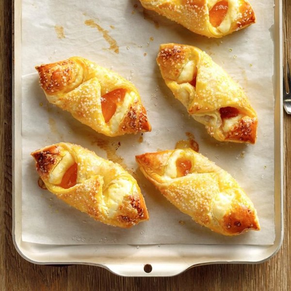 Puff pastry Danishes 
