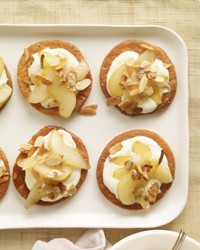 Puff pastry pear tartlets