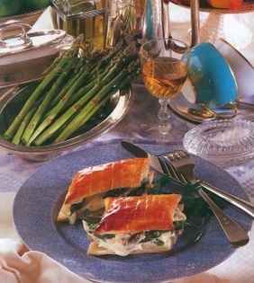 Puff pastry with asparagus and mushrooms in creamy sauce