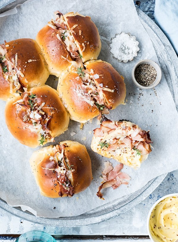 Pull-apart ham rolls
