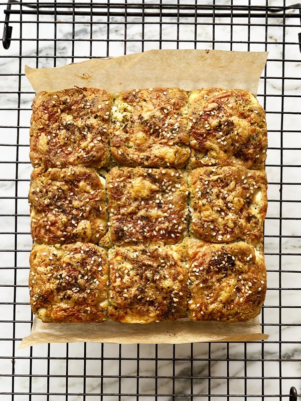 Pull-apart scones with za'atar and feta