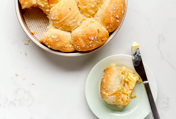 Pull-apart sweet potato rolls