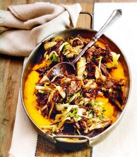Pulled carne seca with butternut squash puree (Purê de abóbora com carne seca)