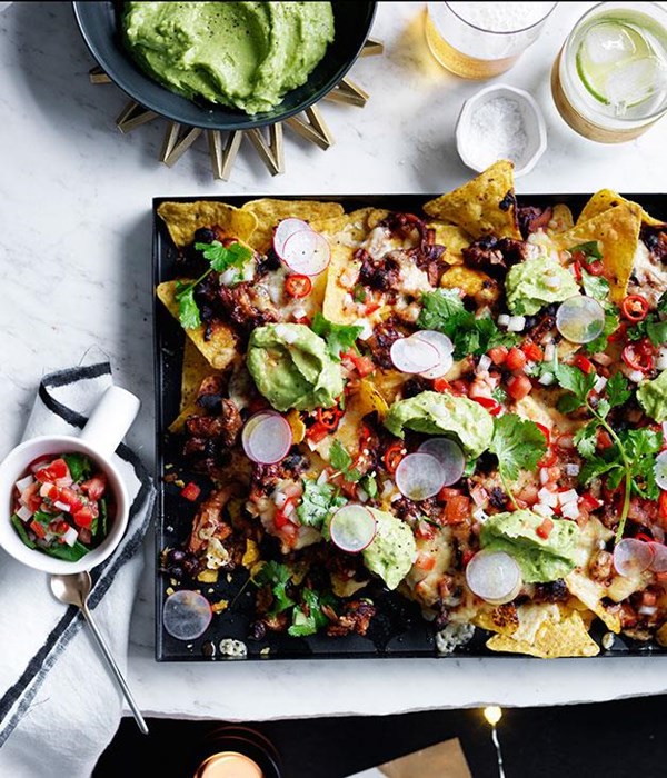 Pulled chicken and black bean nachos