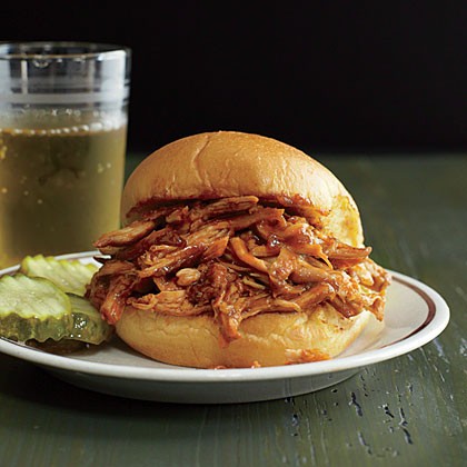 Pulled chicken sandwiches