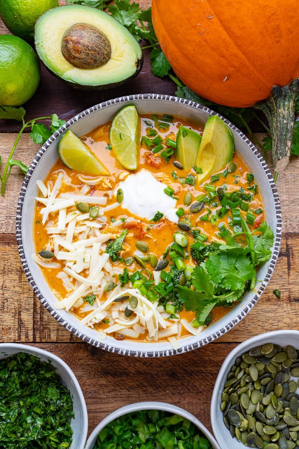 Pumpkin and white bean chicken chili