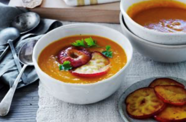 Pumpkin, apple and ginger soup