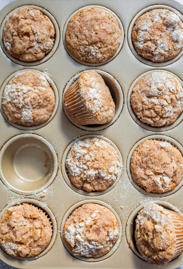 Pumpkin apple streusel muffins