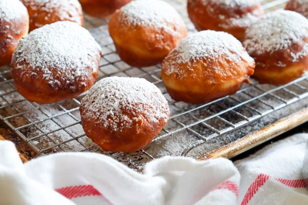 Pumpkin beer (giant) donut holes