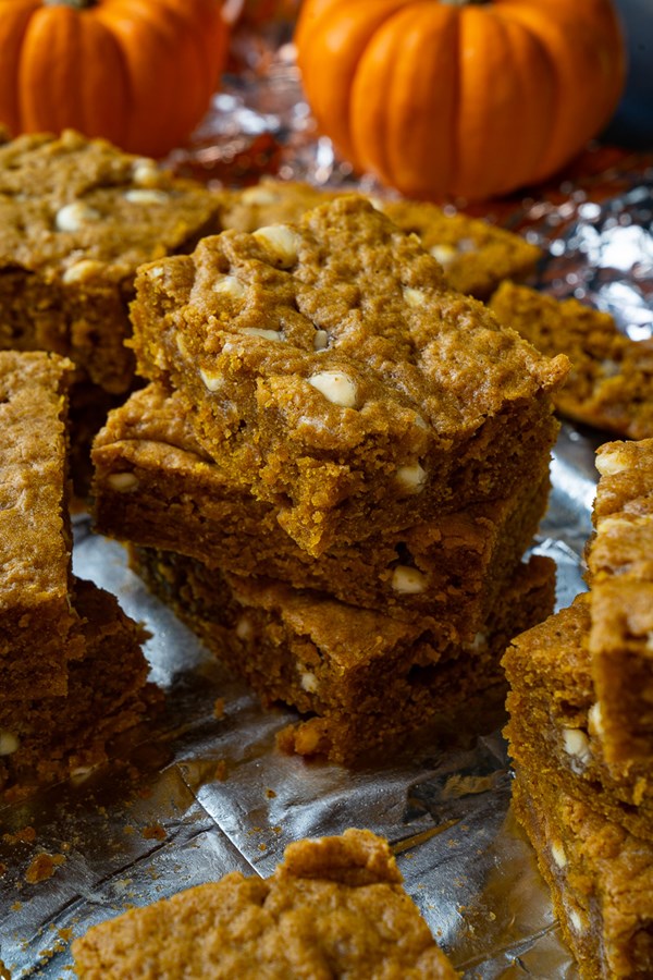 Pumpkin blondies