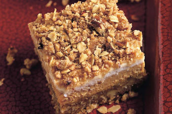 Pumpkin cheesecake crumble squares