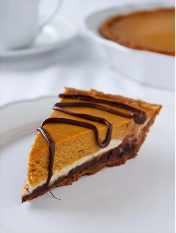 Pumpkin cheesecake with a hint of chocolate