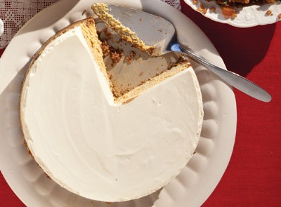 Pumpkin cheesecake with gingersnap and hazelnut crust
