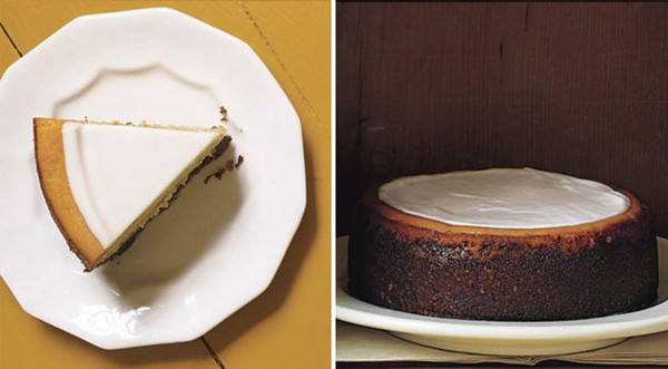 Pumpkin cheesecake with marshmallow-sour cream topping and gingersnap crust