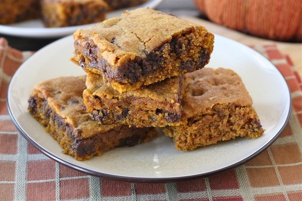 Pumpkin chocolate chip bars