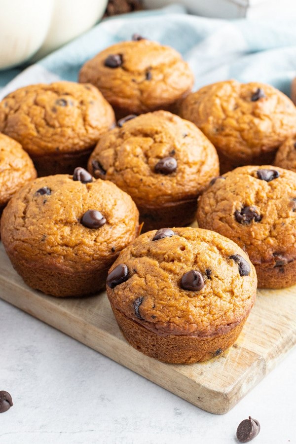 Pumpkin-chocolate chip muffins