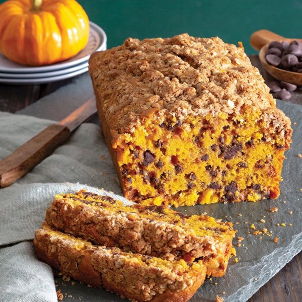 Pumpkin-chocolate chip streusel loaf