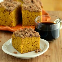 Pumpkin coffee cake with cinnamon streusel