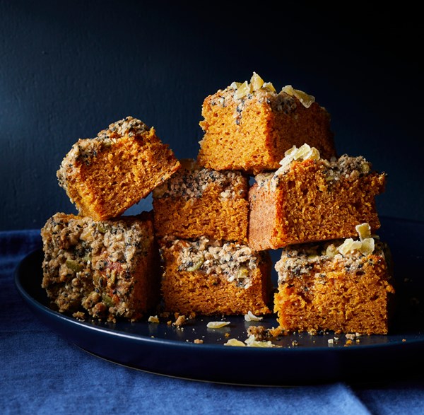 Pumpkin gingerbread with seedy streusel
