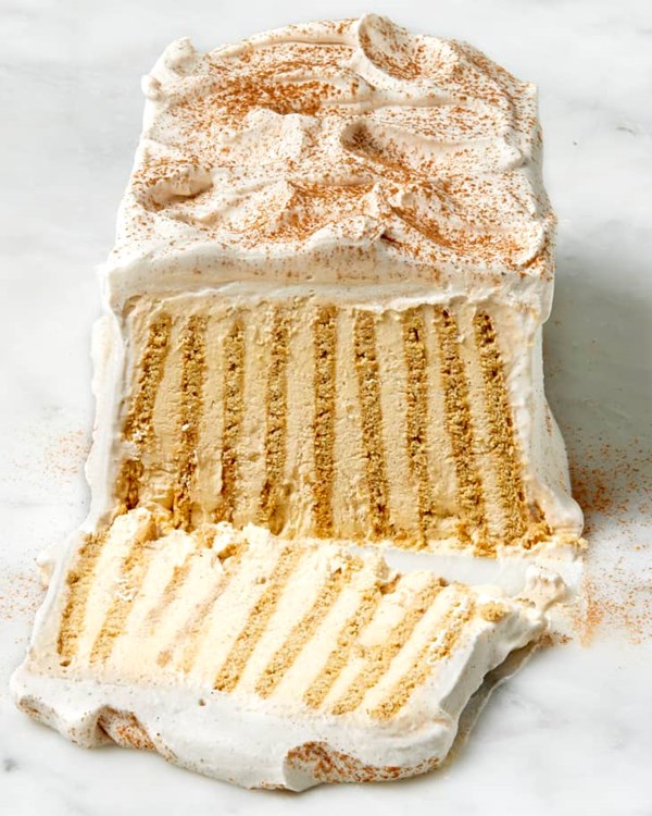 Pumpkin icebox cake