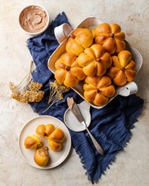 Pumpkin milk bread rolls