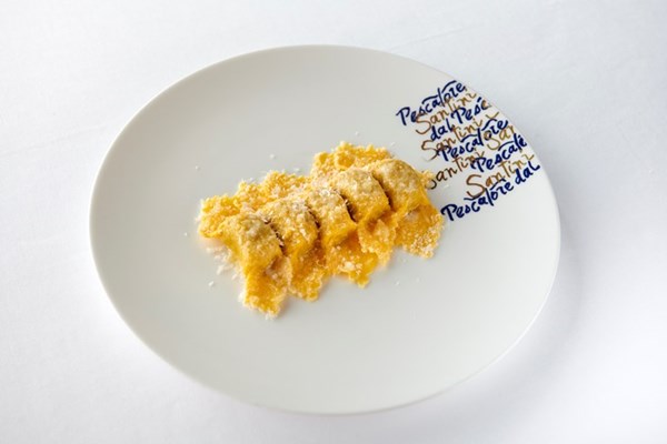Pumpkin, mostarda and amaretti pasta (Tortelli di zucca)