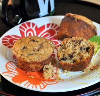 Pumpkin muffins with toffee and pecans