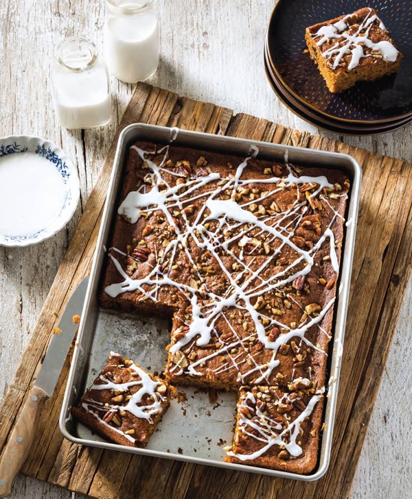 Pumpkin pecan cake