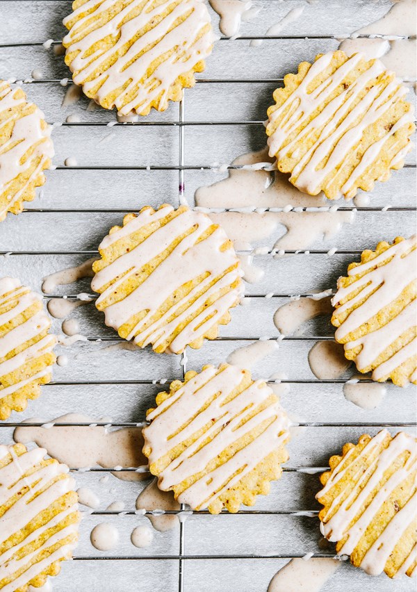 Pumpkin-pecan cookies
