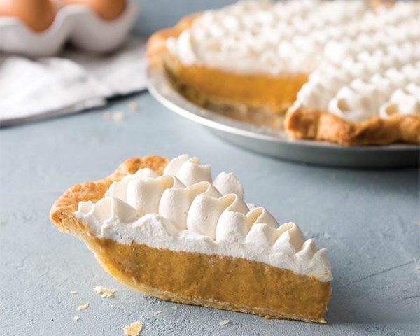 Pumpkin pie with goat cheese crust