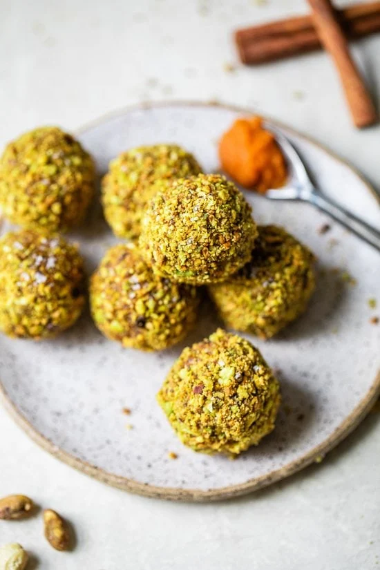 Pumpkin pistachio energy balls