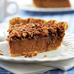 Pumpkin-praline pie