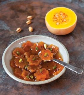 Pumpkin preserve (Moraba-ye kadu halvai-ye Hamadani)