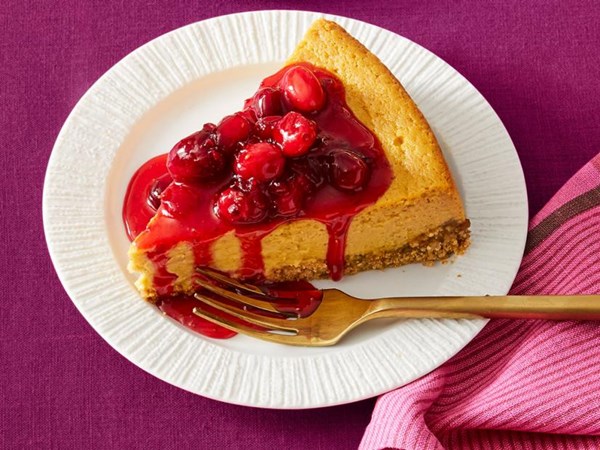 Pumpkin-ricotta cheesecake with cranberries
