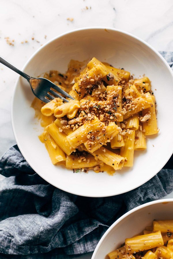 Pumpkin rigatoni with rosemary walnut crispies