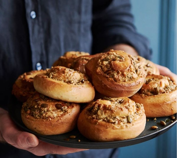 Pumpkin seed, cumin and cheddar buns