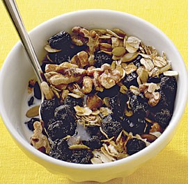 Pumpkin seed, walnut, and blueberry muesli
