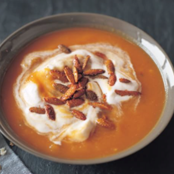 Pumpkin soup with spicy pumpkin seeds