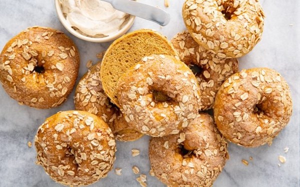 Pumpkin spice bagels
