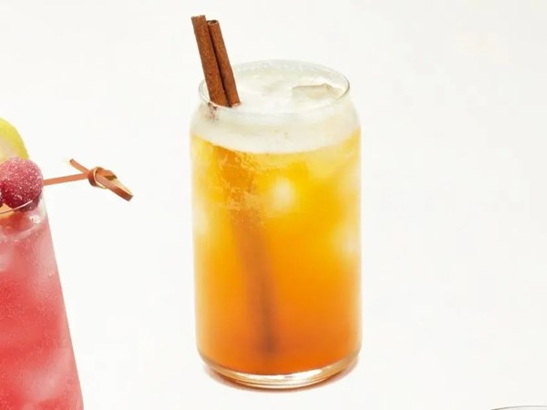 Pumpkin spice bourbon shandy