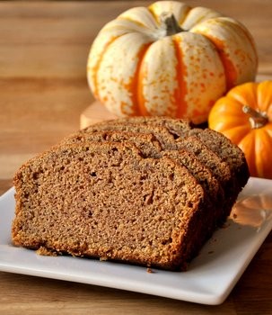 Pumpkin spice bread