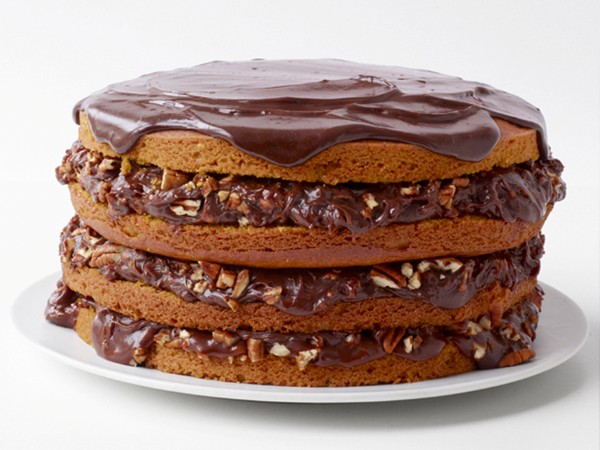 Pumpkin spice cake with chocolate-pecan filling