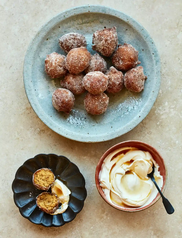 Pumpkin spice doughnuts with maple cream