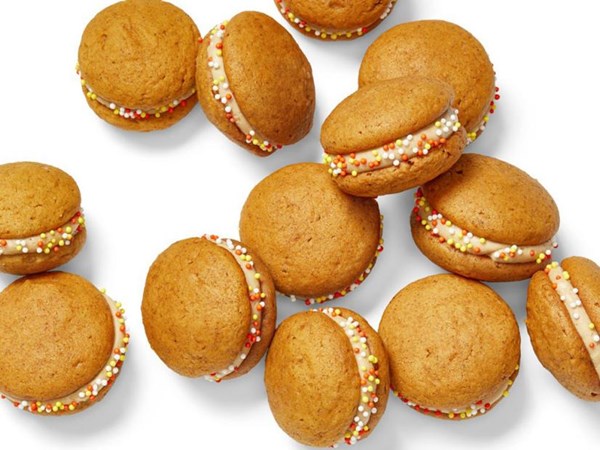 Pumpkin spice latte whoopie pies 
