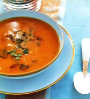 Pumpkin squash and chickpea soup with fresh coriander (Soupe de courge rouge et pois chiches à la coriandre)