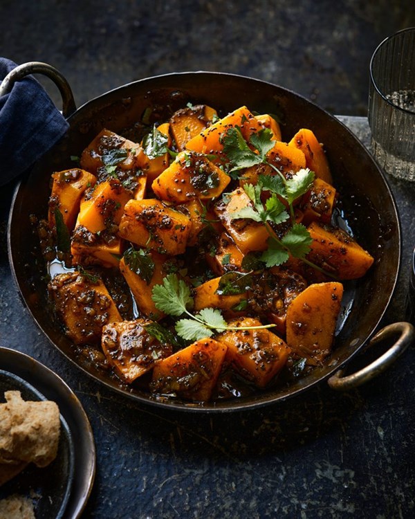 Pumpkin, tamarind and jaggery curry 