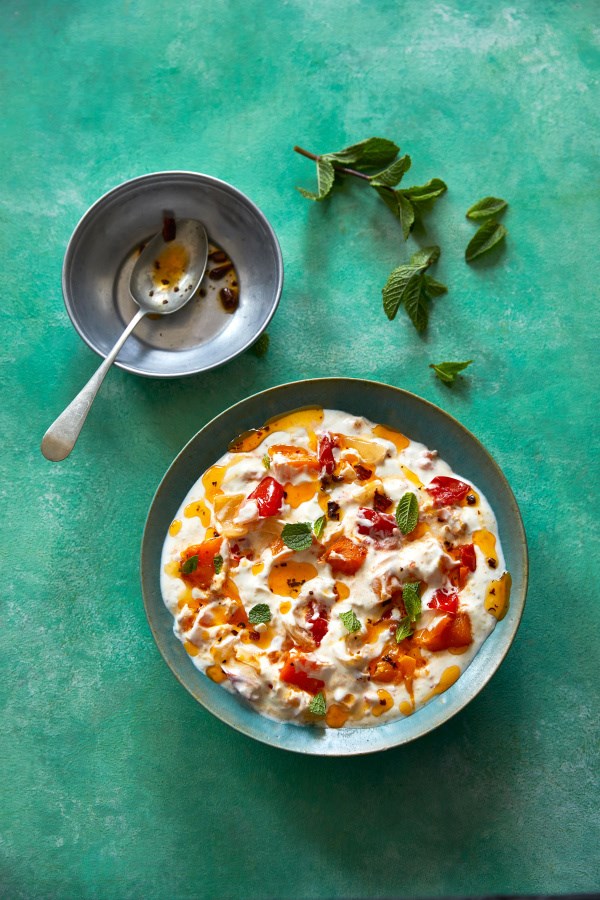 Pumpkin with garlic yogurt (Kadoo ka raita)