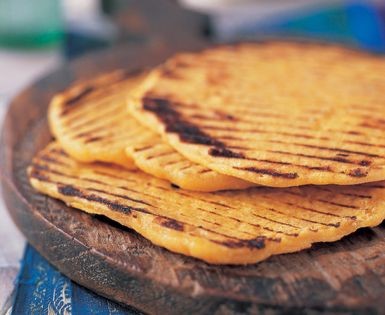Punjabi cornmeal bread