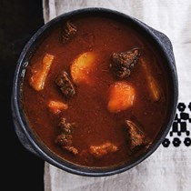 Punjabi mutton and potato curry (Aloo gosht)