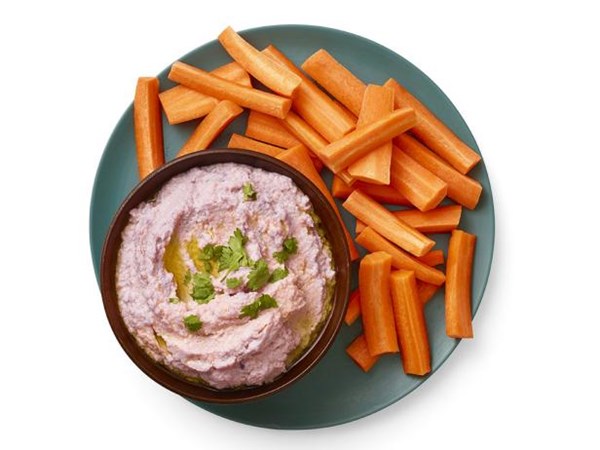 Purple cauliflower hummus
